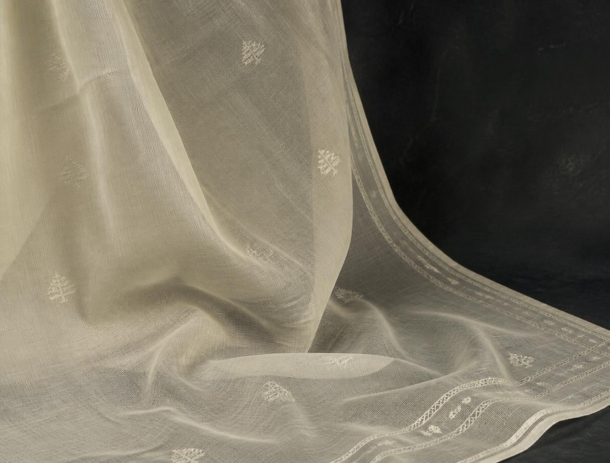 Muslin — traditional Bangladeshi textile craft